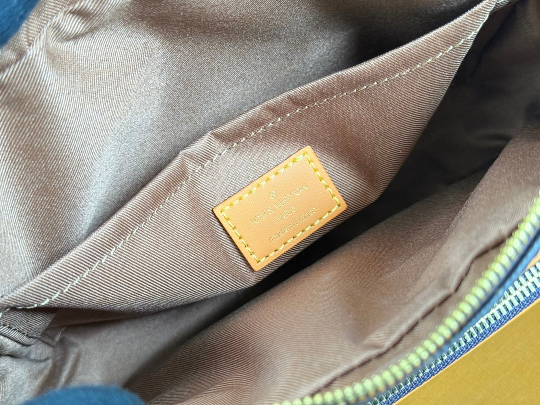 LV 25S TROCADERO MEDIUM MESSENGER BAG 25 IN BROWN MONOGRAM CANVAS GOLD HARDWARE