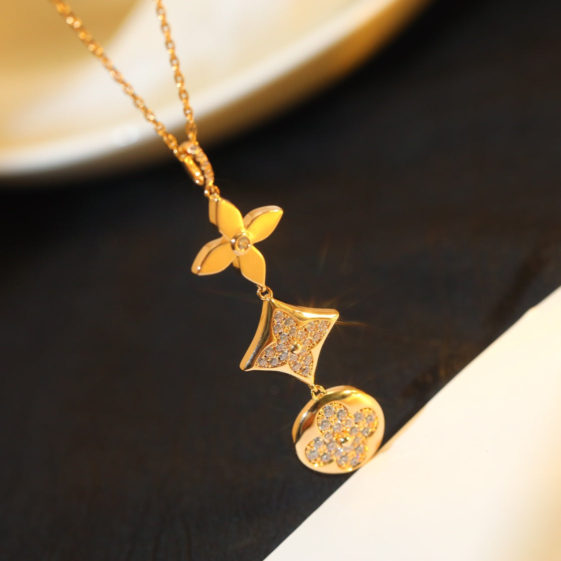 [Clover Jewelry]STAR AND SUN DIAMOND PINK GOLD NECKLACE