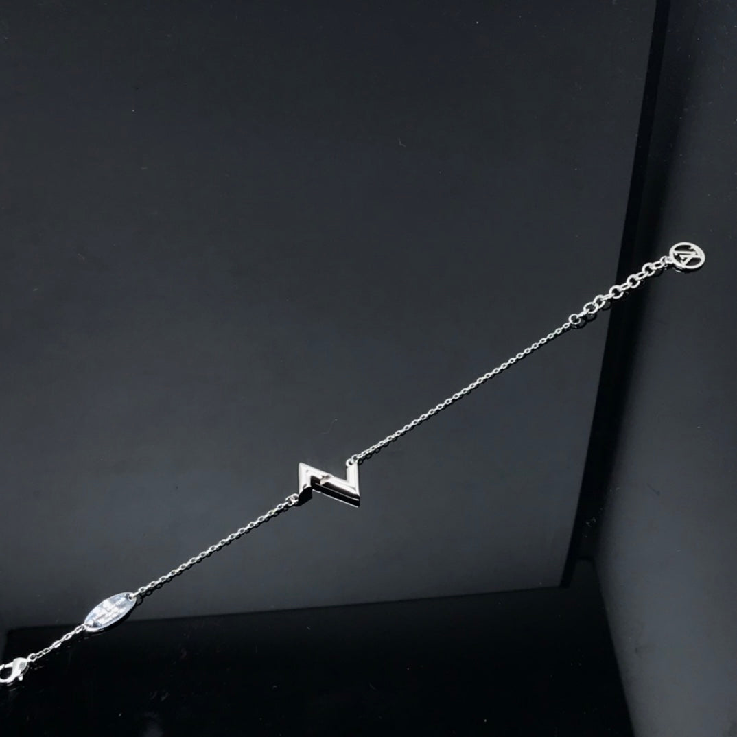 [Clover Jewelry]VOLT LV LOGO BRACELET