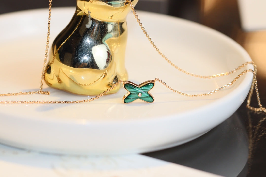 [Clover Jewelry]JEUX MALACHITE 1 DIAMOND PINK GOLD NECKLACE