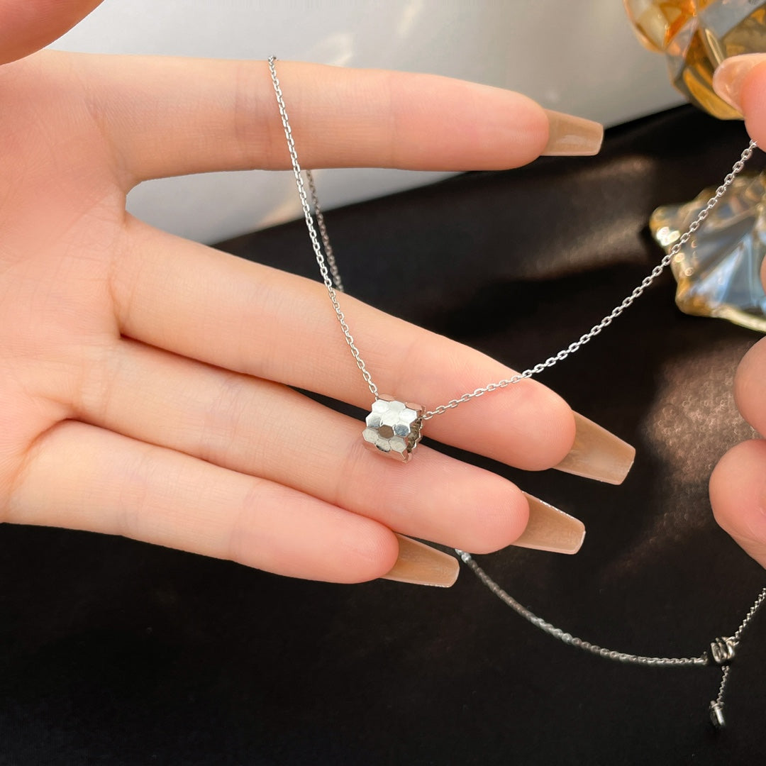 [Clover Jewelry]BEE MINI NECKLACE