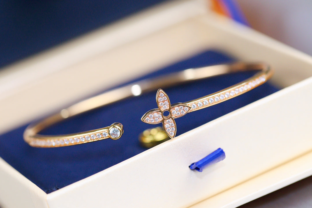 [Clover Jewelry]IDYLLE PINK GOLD OPEN BRACELET DIAMOND PAVED