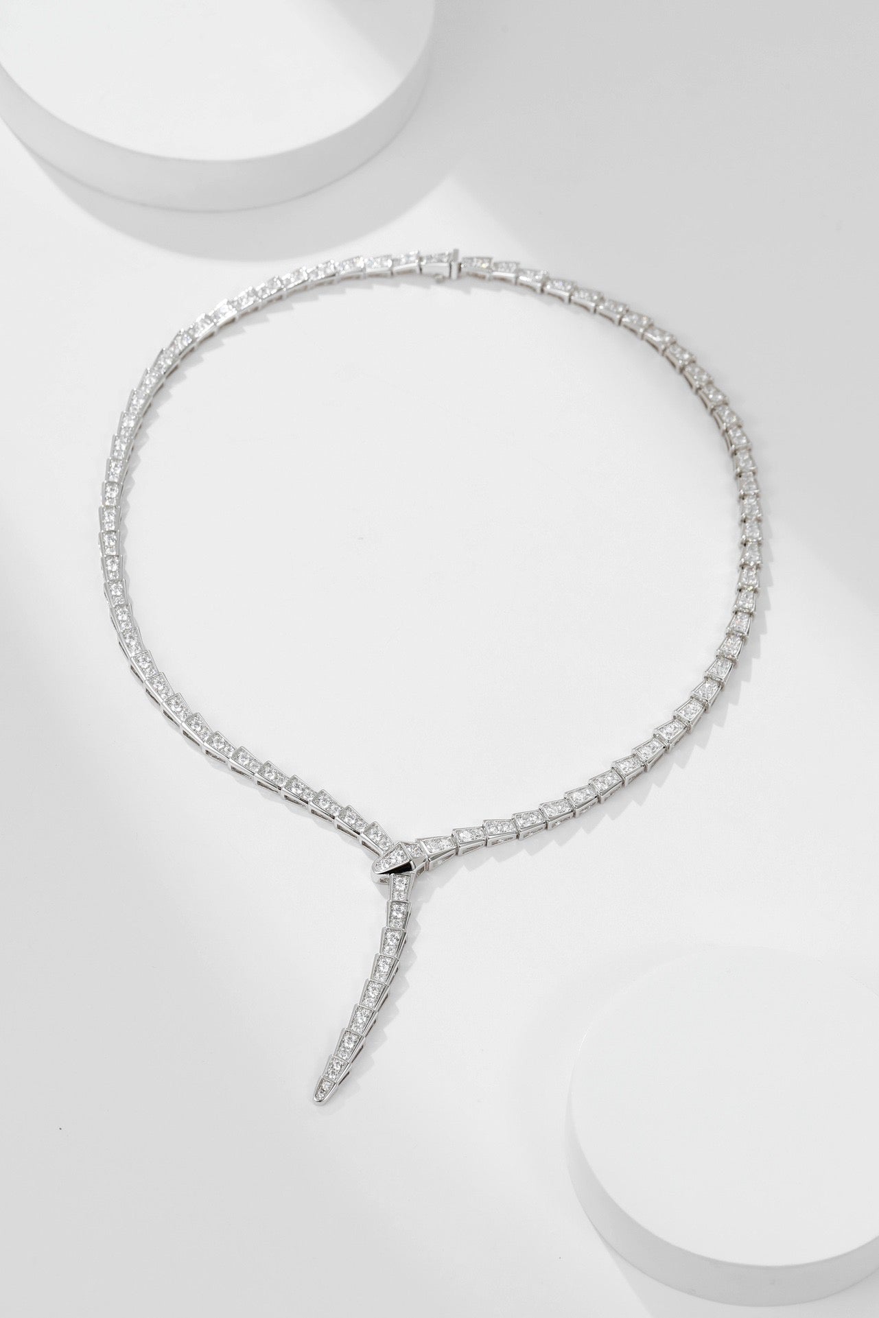 [Regalia jewelry]SERPENTI NECKLACE SILVER DIAMOND