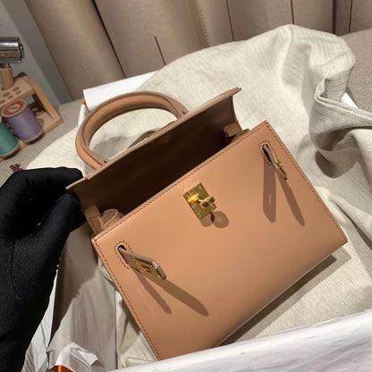 KELLY MINI 20 BAG IN CORAL PINK SMOOTH CALFSKIN WITH GOLD HARDWARE (MADE-TO-ODER)