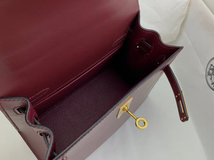 KELLY MINI 20 BAG IN WINE RED SMOOTH CALFSKIN WITH GOLD HARDWARE (MADE-TO-ODER)