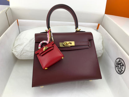 KELLY MINI 20 BAG IN WINE RED SMOOTH CALFSKIN WITH GOLD HARDWARE (MADE-TO-ODER)