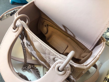 MINI LADY 17 BAG IN LIGHT PINK CALFSKIN