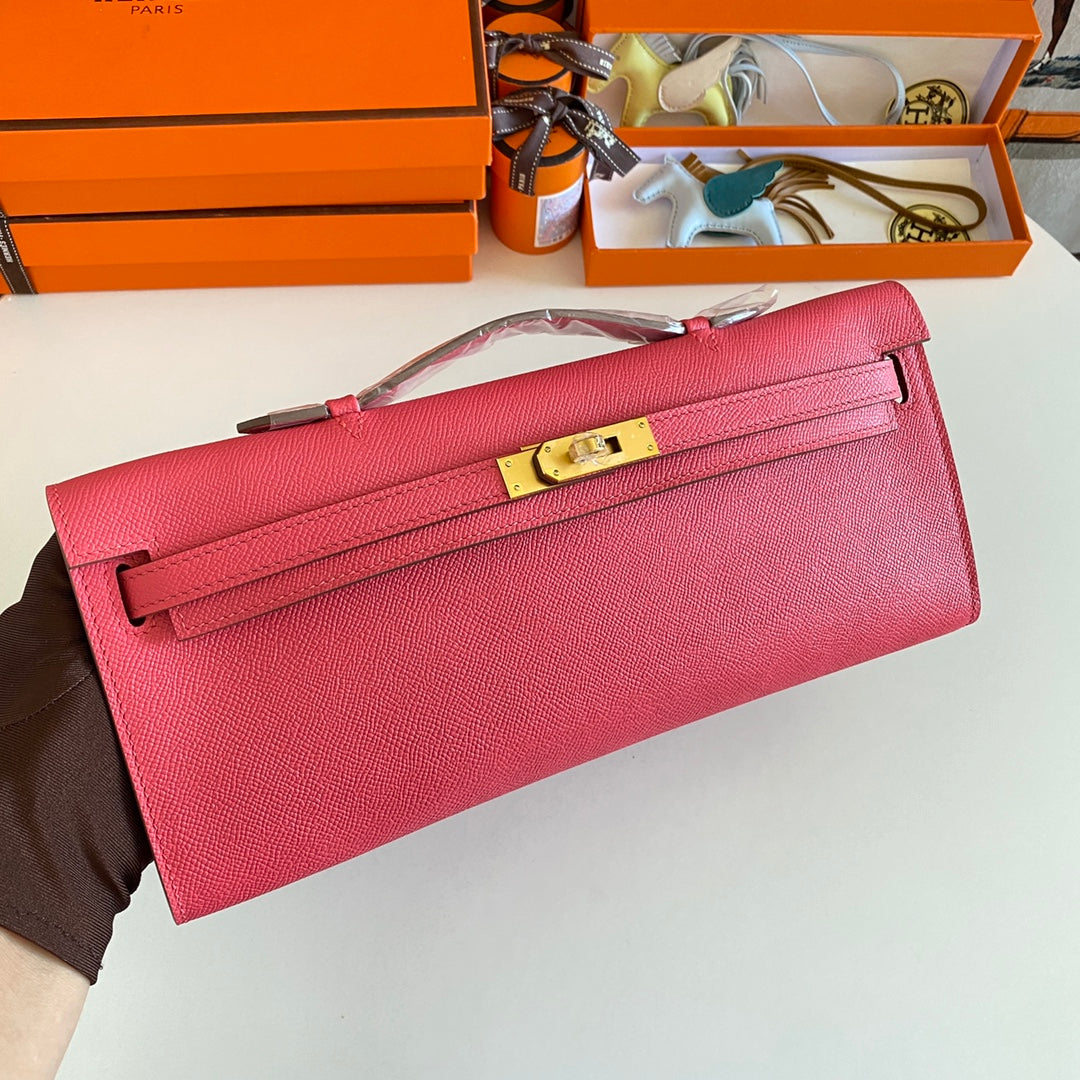 KELLY CUT 31 IN WATERMELON PINK CALFSKIN WITH GOLD HARDWARE