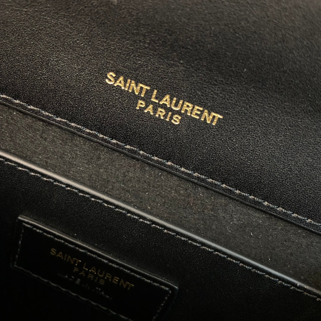 KATE TASSEL 24 BLACK CALFSKIN WITH GOLD LOGO