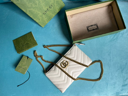 GG MARMONT MINI 22 HANDBAG IN WHITE CALFSKIN