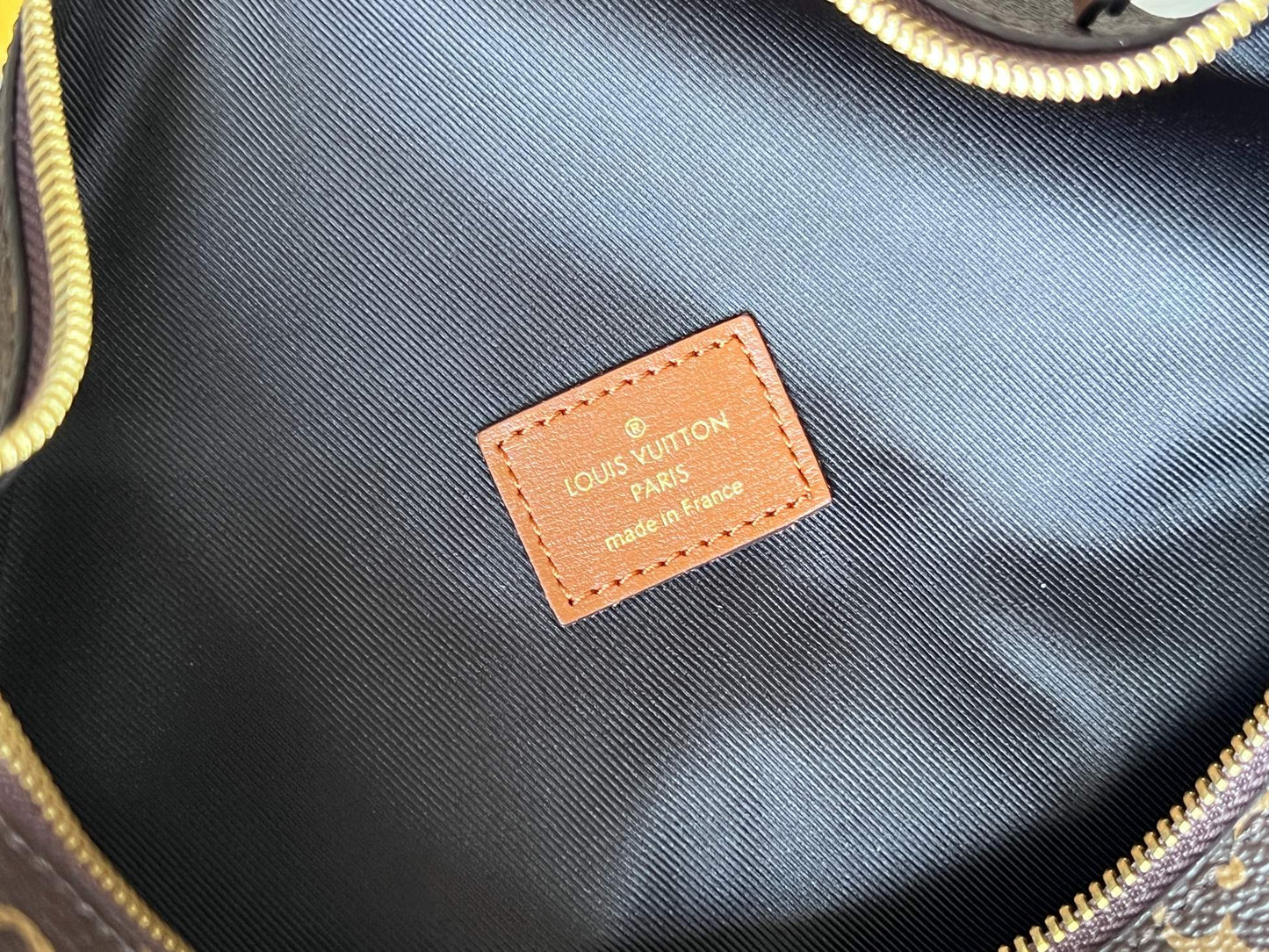 LV 25S LOOP HOBO 38 IN BROWN MONOGRAM COATED CANVAS GOLD HARDWARE