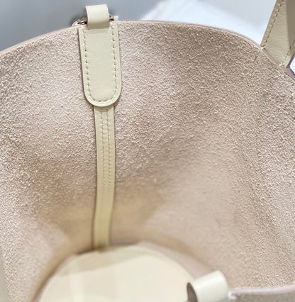 HERMES 25S IN THE LOOP 18 IN IVORY CALFSKIN SILVER HARDWARE