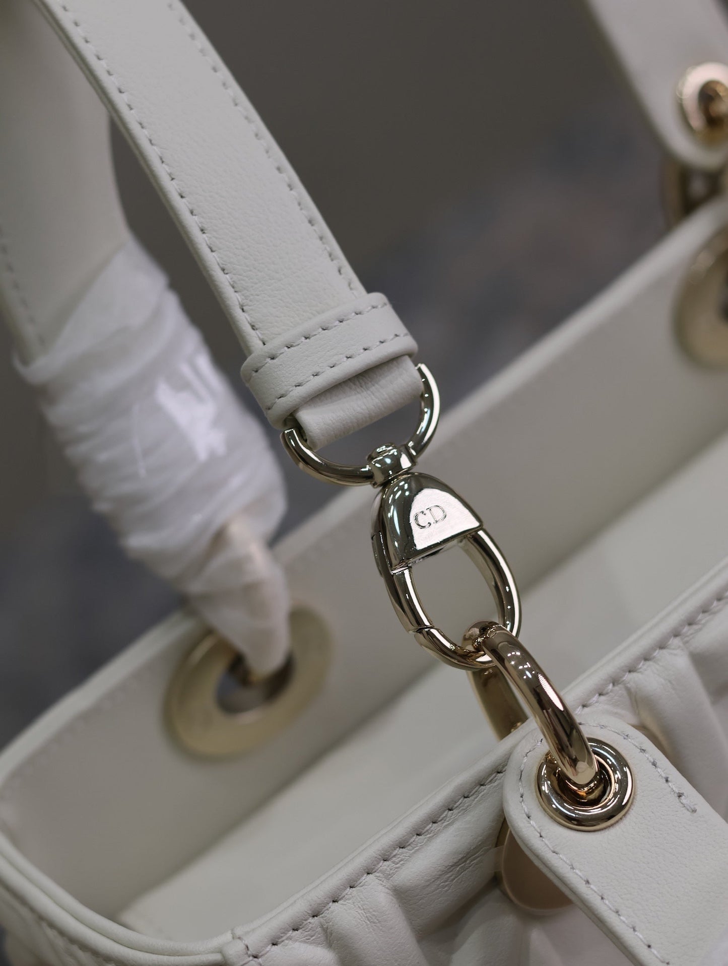 LADY BAG 24 IN WHITE GRAPHIC CANNAGE CALFSKIN PALE GOLD-FINISH METAL CHARMS