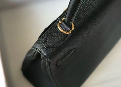 HM KELLY BAG 28 IN BLACK TOGO LEATHER GOLD HARDWARE
