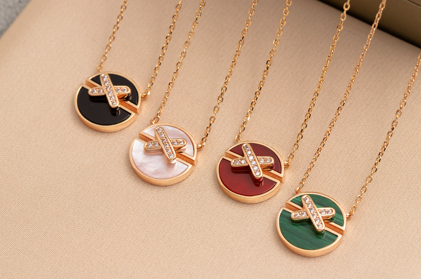 [Clover Jewelry]JEUX DE PINK GOLD DIAMOND NECKLACE