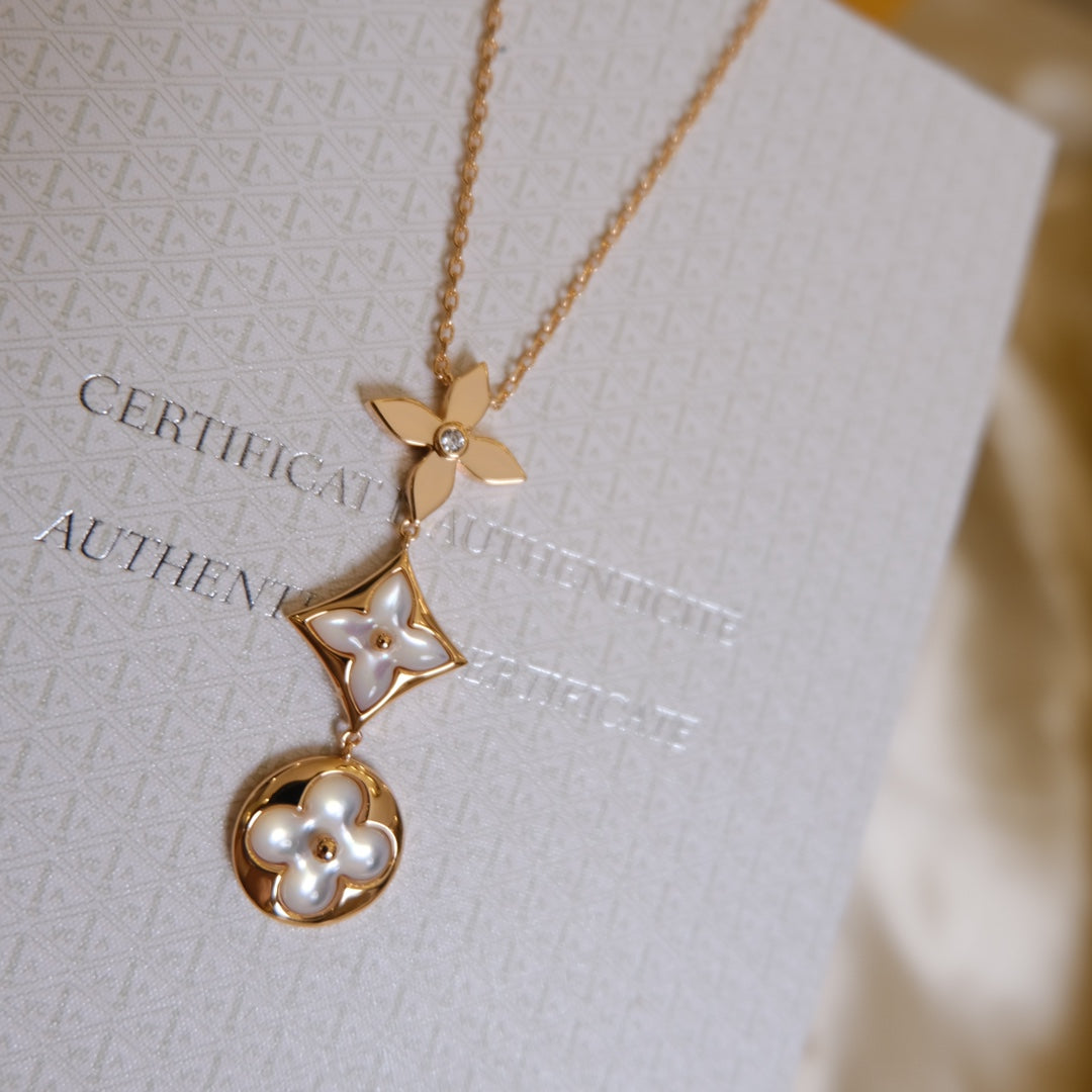 [Clover Jewelry]COLOR BLOSSOM LARIAT NECKLACE PINK GOLD WHITE MOTHER PEARL AND DIAMOND