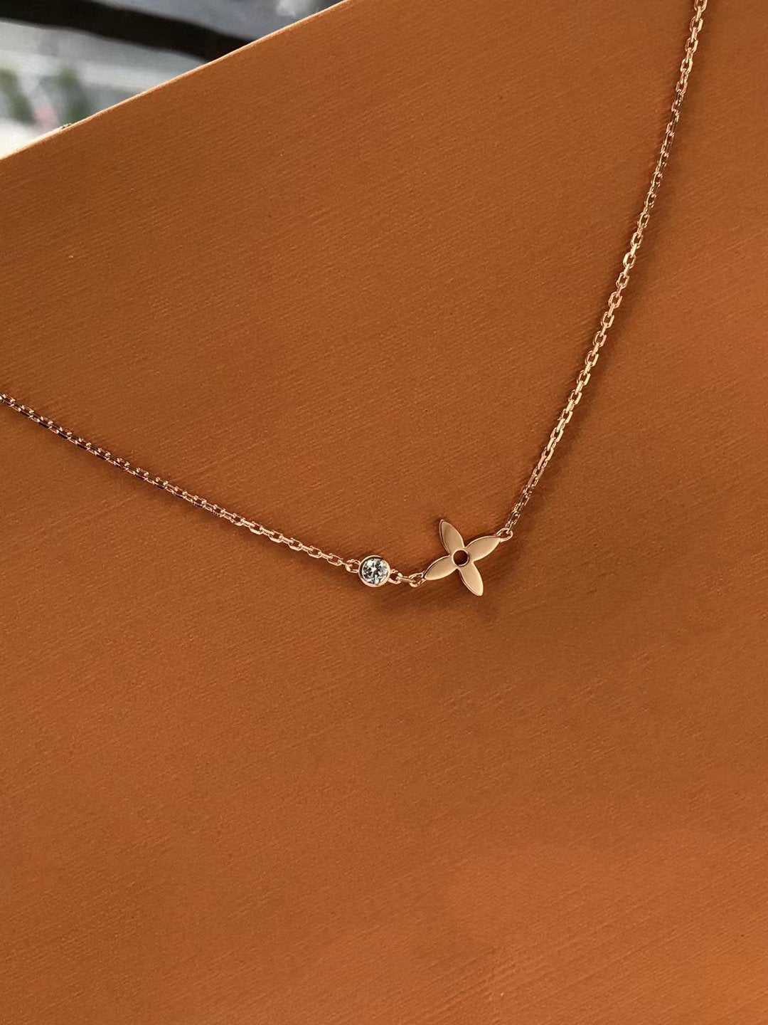 [Clover Jewelry]BLOSSOM PENDANT PINK GOLD AND DIAMOND