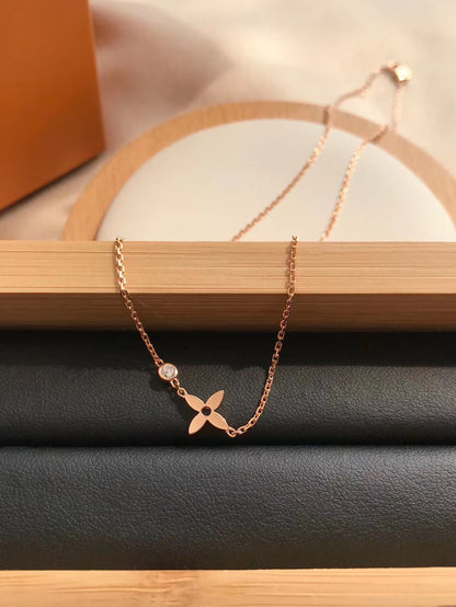 [Clover Jewelry]BLOSSOM PENDANT PINK GOLD AND DIAMOND
