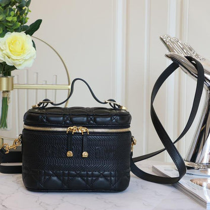 SMALL TRAVEL VANITY CASE BLACK LAMBSKIN