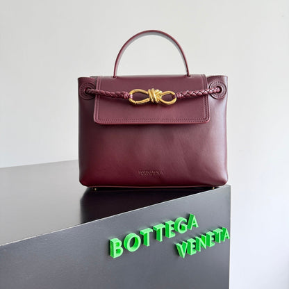 BOTTEGA VENETA 25S MEDIUM CIAO CIAO BAG 26 IN BURGUNDY CALFSKIN