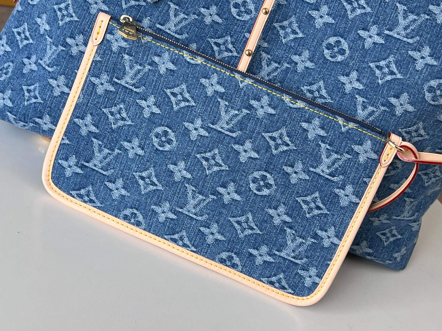 LV 25S CARRYALL 39 IN BLUE DENIM MONOGRAM LEATHER TRIM