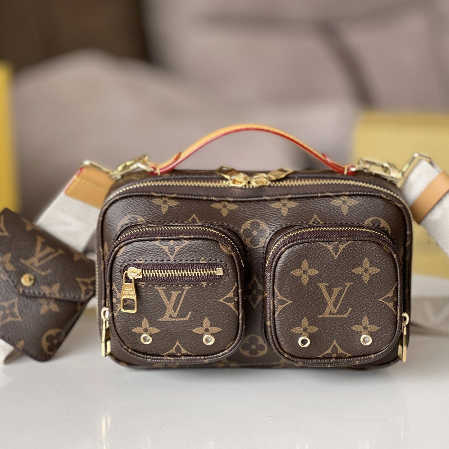LV 25S UTILITY CROSSBODY HANDBAG 18 IN BROWN MONOGRAM CANVAS GOLD HARDWARE