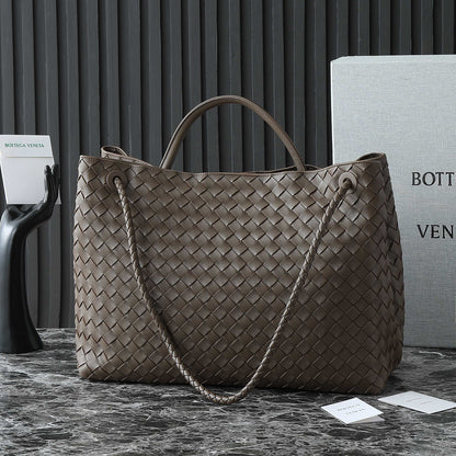 BOTTEGA VENETA 25S LARGE ANDIAMO 42 IN DARK BROWN CALFSKIN GOLD HARDWARE