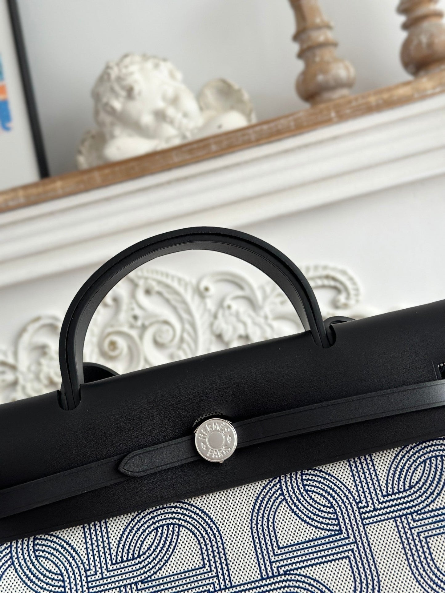 HERBAG ZIP 31 LAQUERED BAG IN OFF-WHITE MIX BLUE H PLUME CANVAS