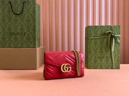 MARMONT SMALL SHOULDER BAG 20 IN RED LAMBSKIN GOLD HARDWARE