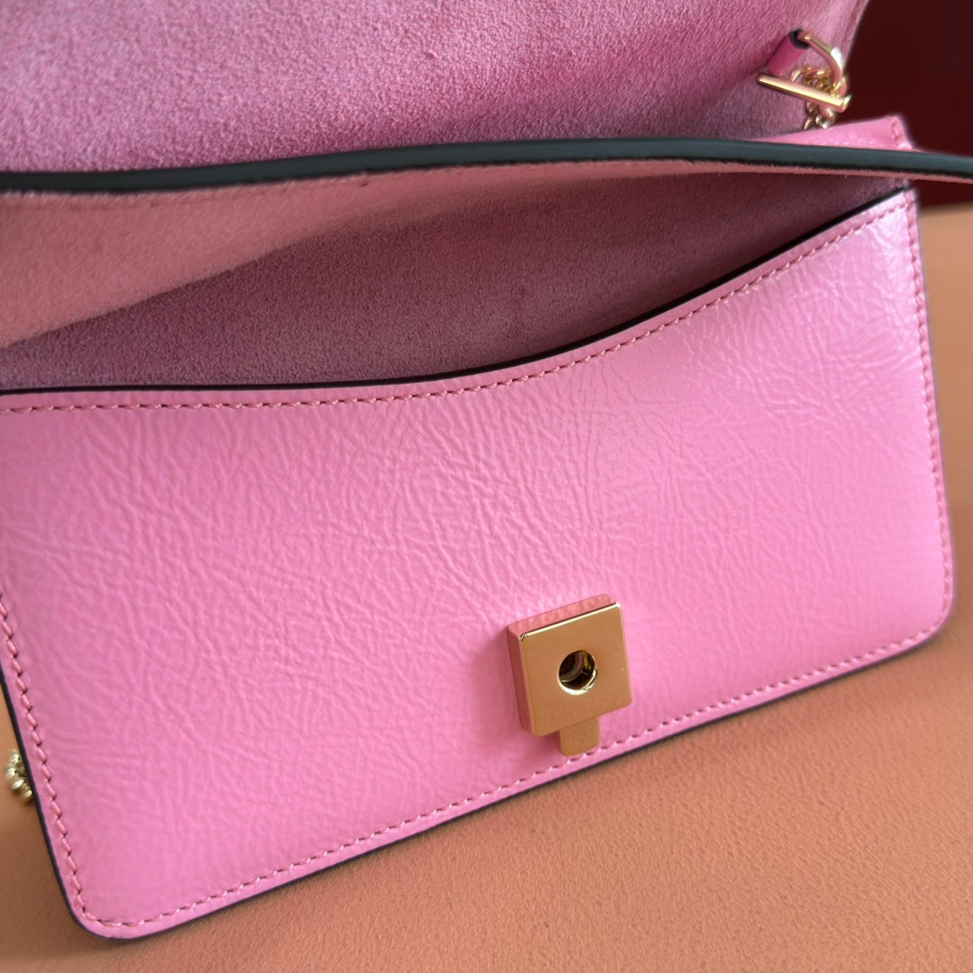 GUCCI 25S DIONYSUS WALLET ON CHAIN 17 IN PINK GLOSSY CALFSKIN