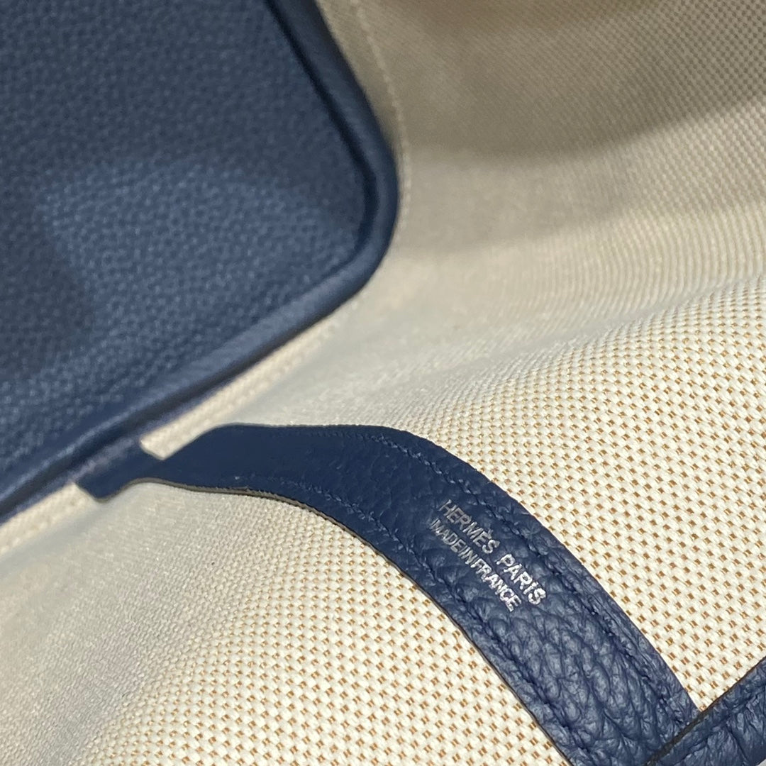 GARDEN PARTY 36 IN NAVY CREAM TOILE H CANVAS BLUE MARINE CALFSKIN ABSTRACT BEAR FACE PRINT