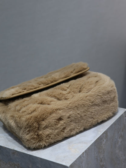 NIKI MEDIUM 28 IN DARK BEIGE RABBIT FUR